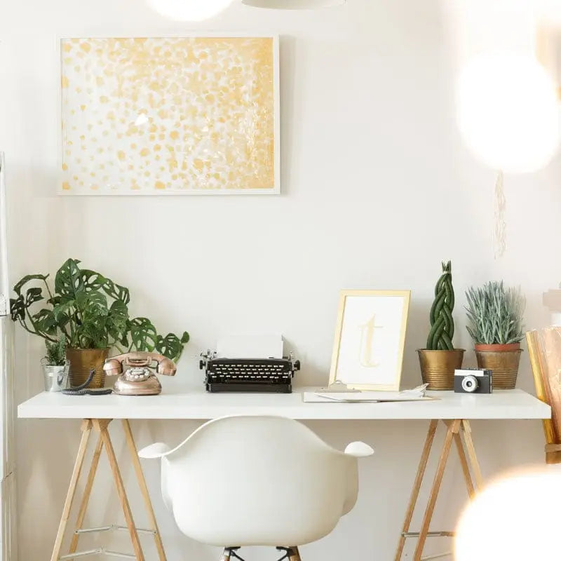 9 crystals to keep in your office and Feng Shui tips