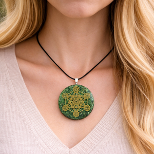 Collier Pendentif Orgone MÉTATRON Mica Vert