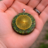 Collier Pendentif Orgone TORE Rubis Zoïsite