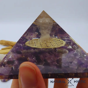 Pyramide Orgone CÉLESTE Améthyste et Cristal de Roche pyramide orgonite