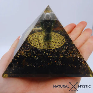 Pyramide Orgone CÉLESTE Tourmaline et Quartz Fantôme pyramide orgonite