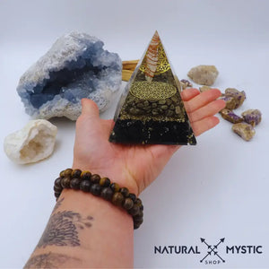 Pyramide Orgone NUBIENNE Pyrite et Tourmaline Noire pyramide orgonite